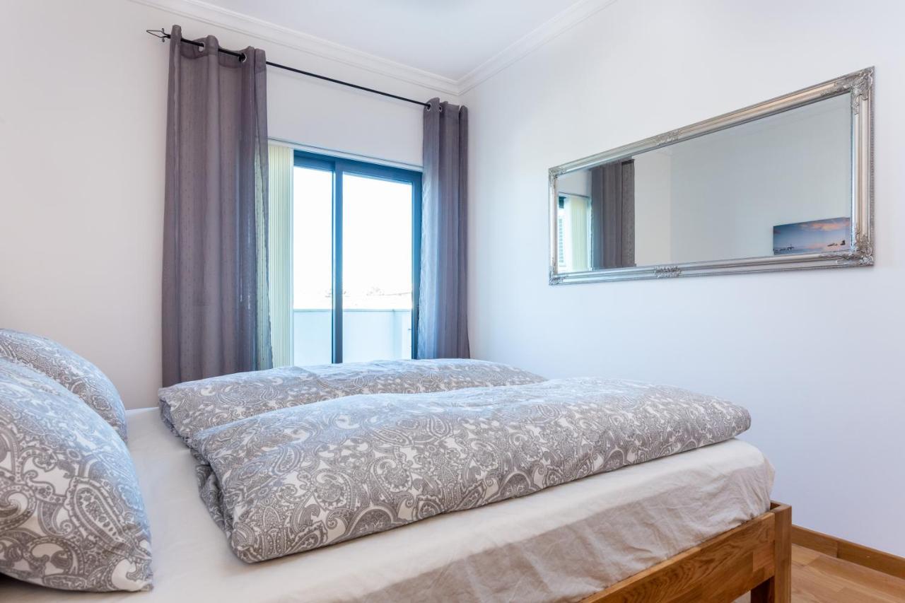 Sacha'S Sweet Home, Lovely 2 Bedroom Apartment, Walking Distance To Town, Beach And Marina لاغوس المظهر الخارجي الصورة