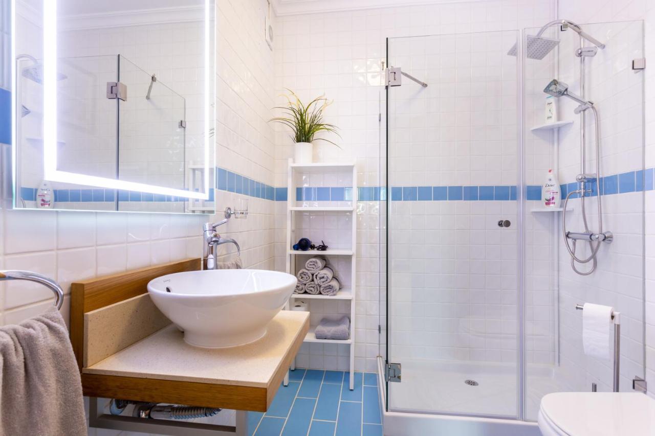 Sacha'S Sweet Home, Lovely 2 Bedroom Apartment, Walking Distance To Town, Beach And Marina لاغوس المظهر الخارجي الصورة