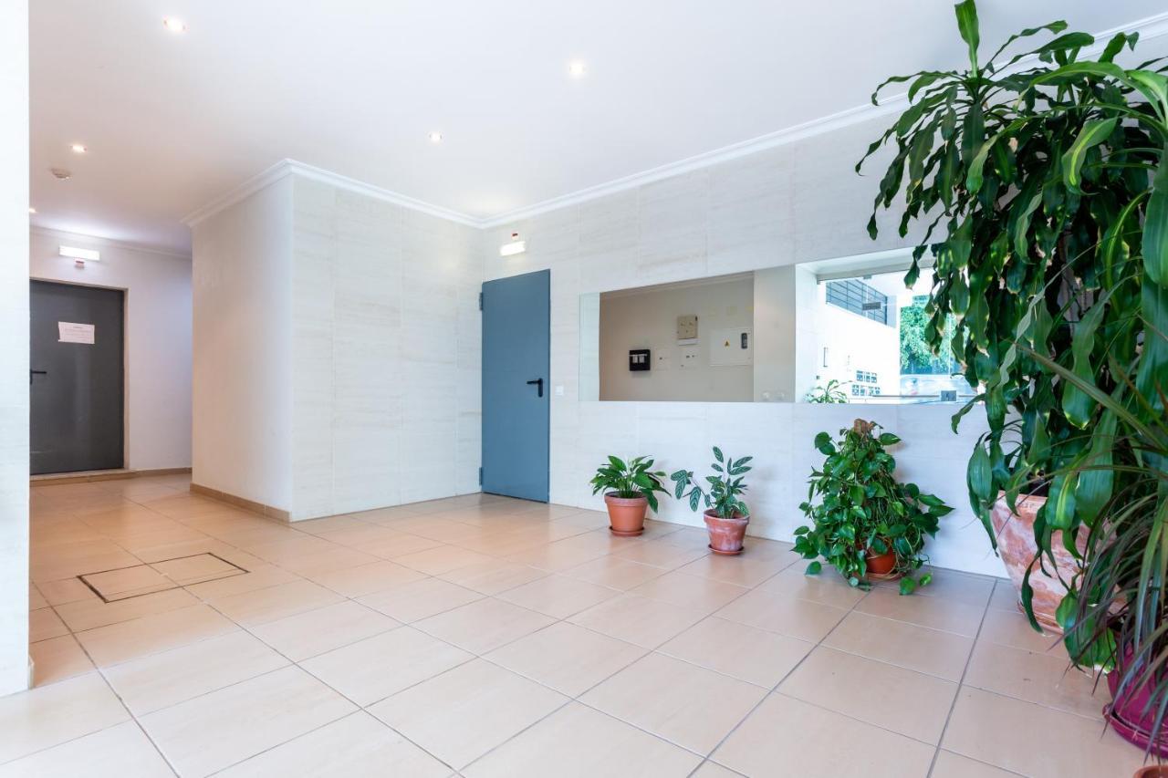 Sacha'S Sweet Home, Lovely 2 Bedroom Apartment, Walking Distance To Town, Beach And Marina لاغوس المظهر الخارجي الصورة