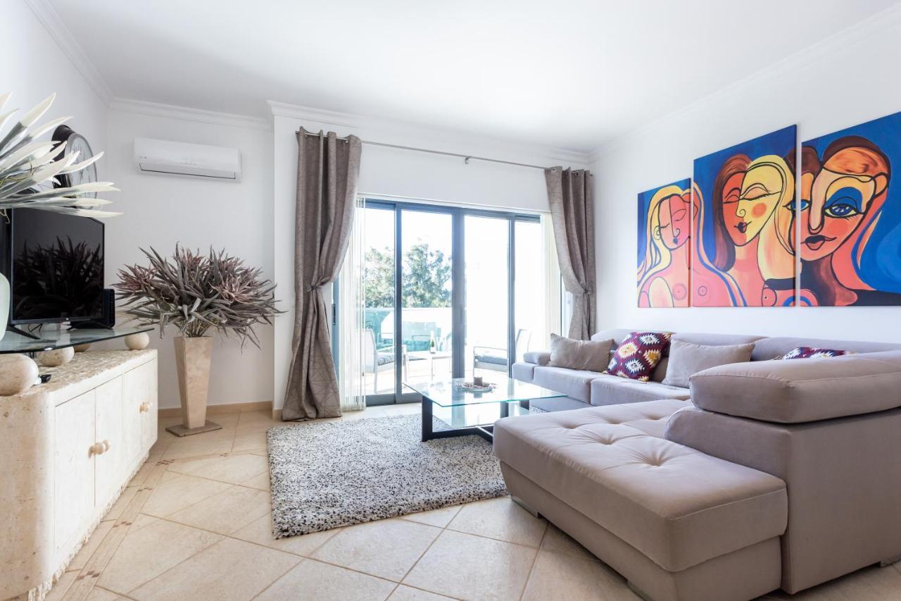Sacha'S Sweet Home, Lovely 2 Bedroom Apartment, Walking Distance To Town, Beach And Marina لاغوس المظهر الخارجي الصورة
